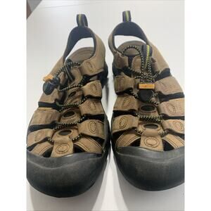 keen leather sandals Size 7 Women